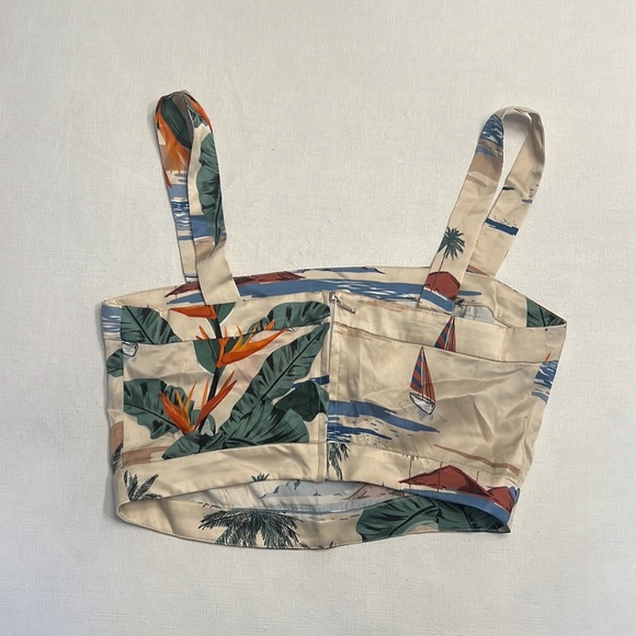 NWT The Games We Play Paradise Silk Crop Top - Picture 6 of 7